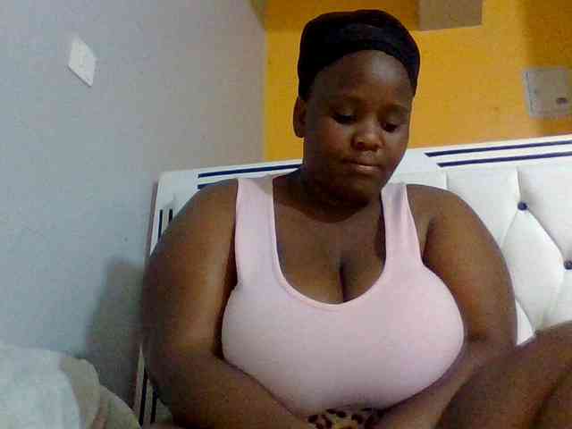 Bursty-Monique webcam