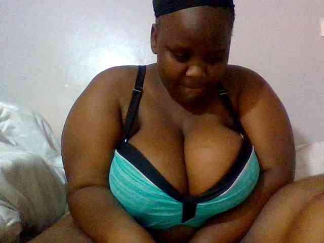 Bursty-Monique webcam