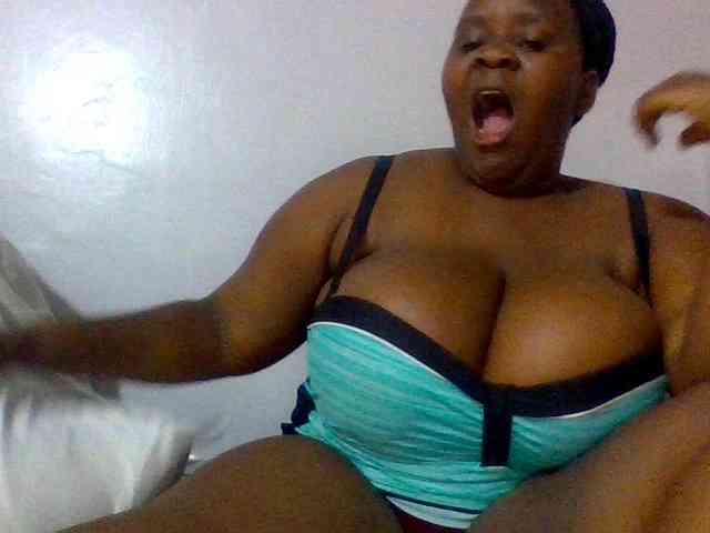 Bursty-Monique webcam
