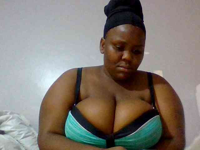Bursty-Monique webcam