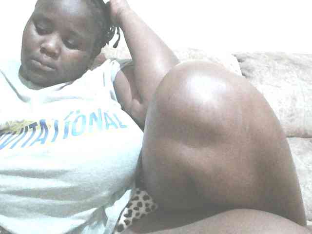 Bursty-Monique webcam