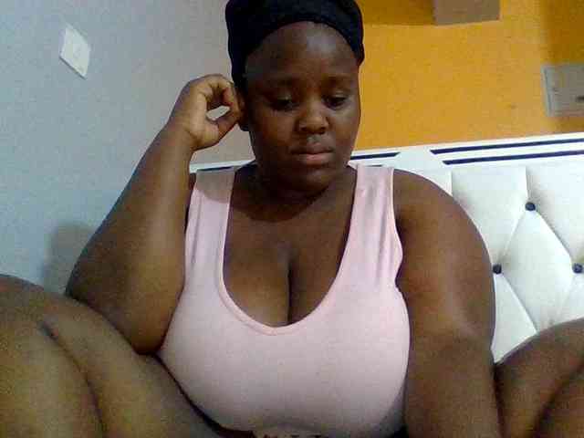 Bursty-Monique webcam