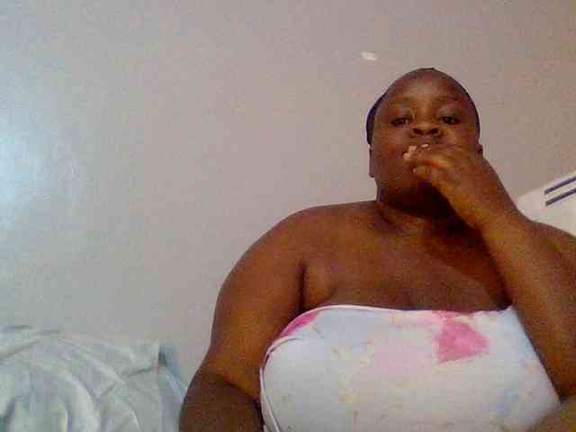Bursty-Monique webcam