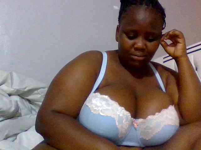 Bursty-Monique webcam