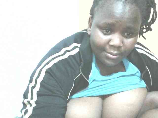 Bursty-Monique webcam