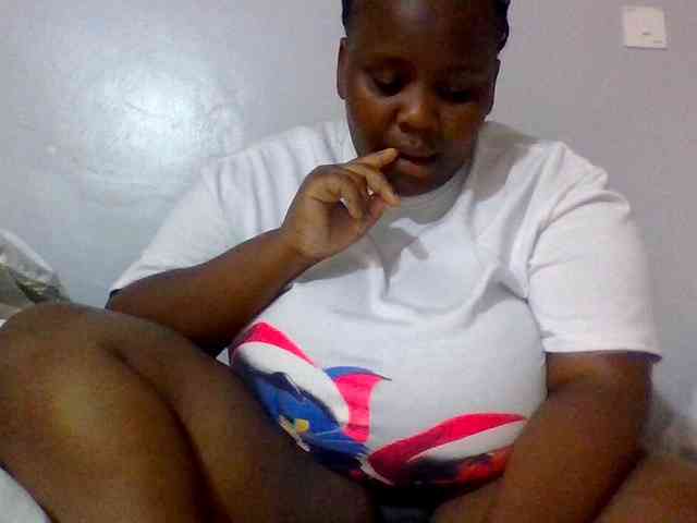 Bursty-Monique webcam