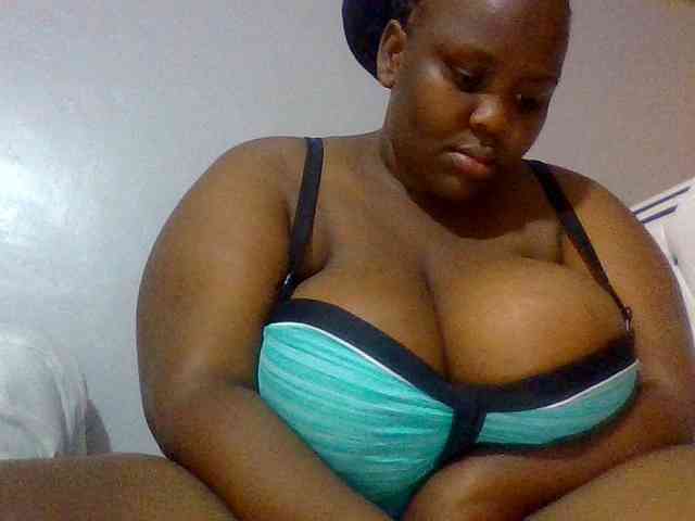 Bursty-Monique webcam