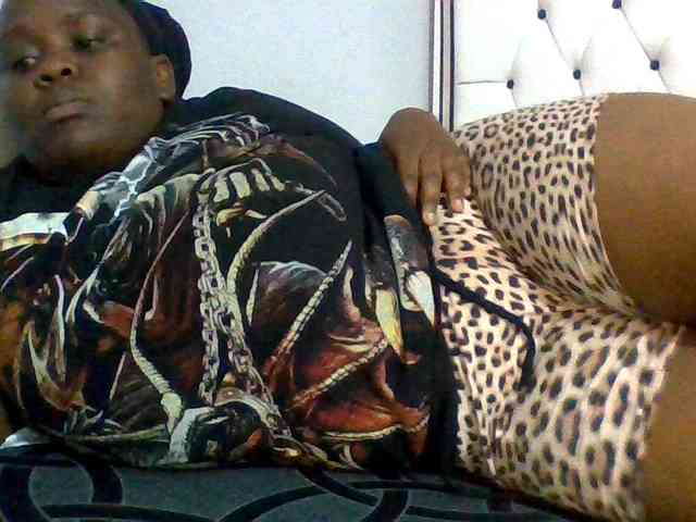 Bursty-Monique webcam