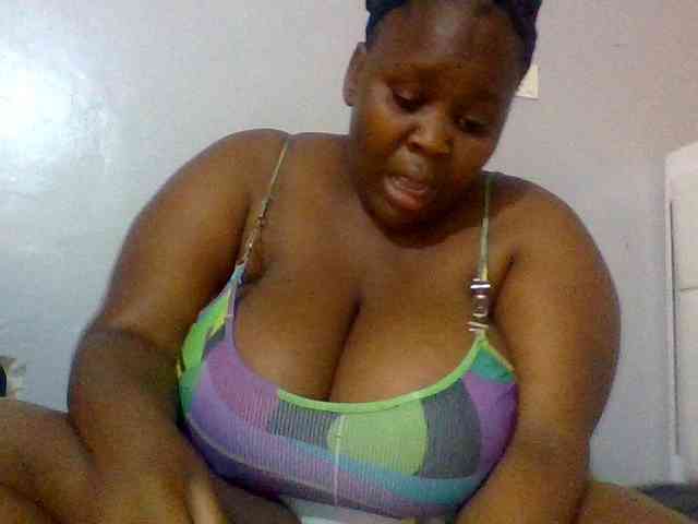 Bursty-Monique webcam