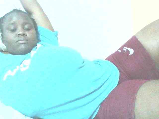 Bursty-Monique webcam
