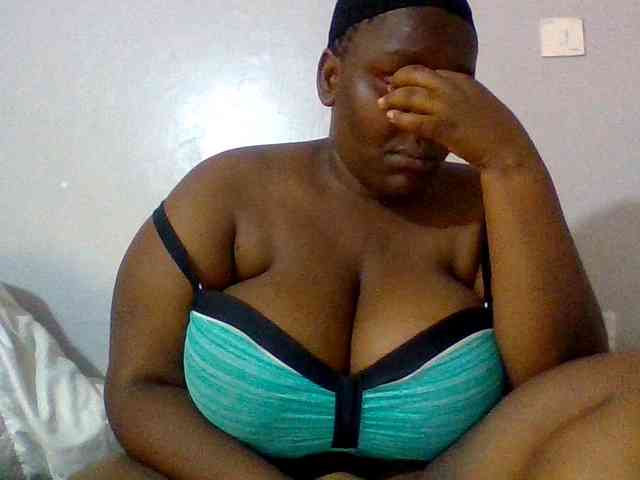 Bursty-Monique webcam
