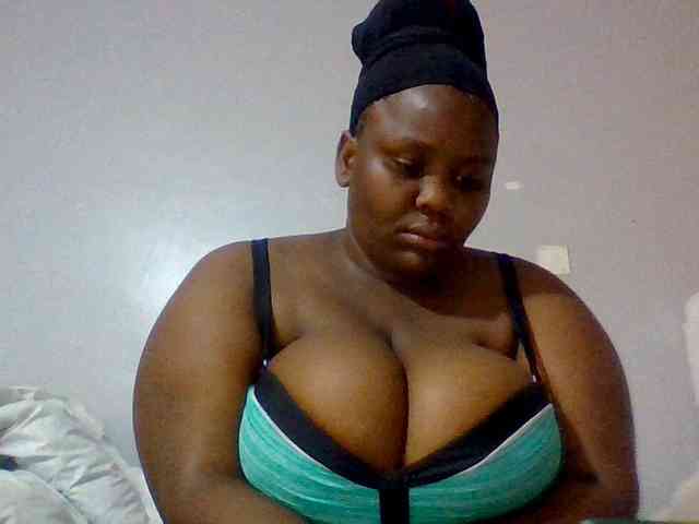 Bursty-Monique webcam