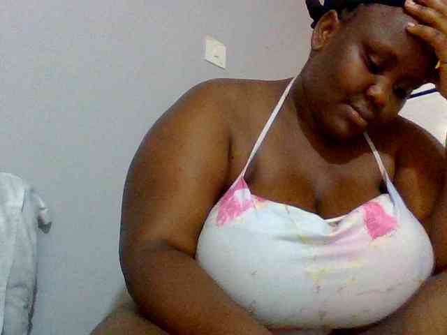 Bursty-Monique webcam