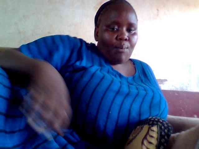 Bursty-Monique webcam