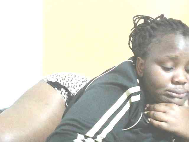 Bursty-Monique webcam
