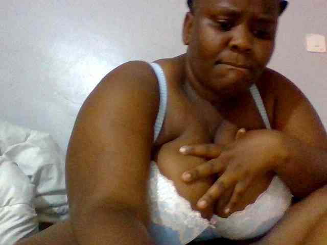 Bursty-Monique webcam