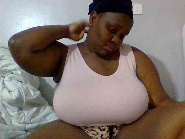 Bursty-Monique webcam