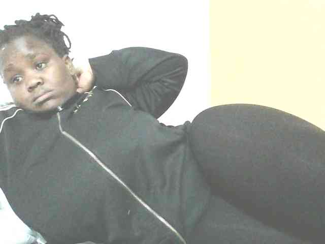 Bursty-Monique webcam