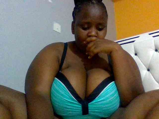Bursty-Monique webcam