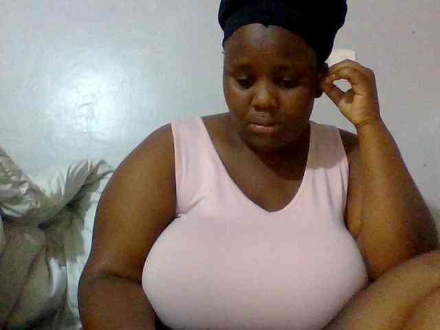 Bursty-Monique webcam