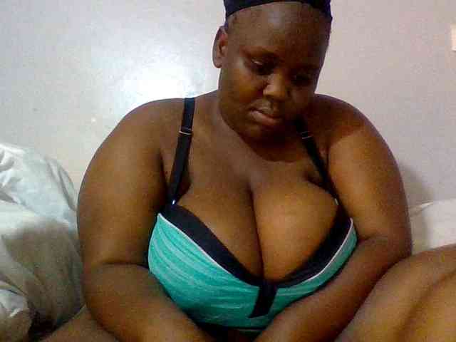 Bursty-Monique webcam