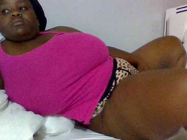 Bursty-Monique webcam