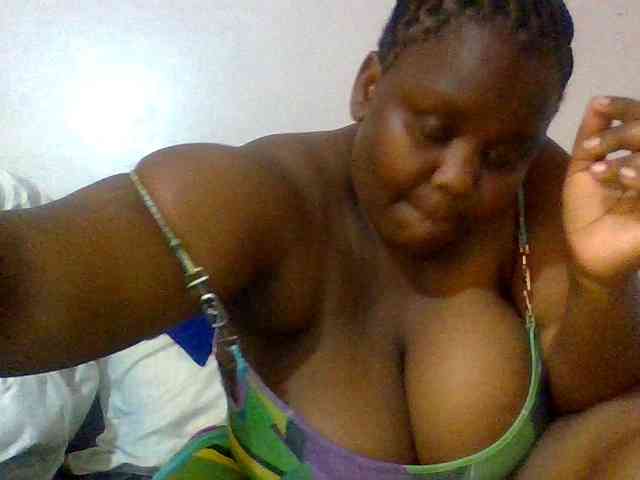 Bursty-Monique webcam