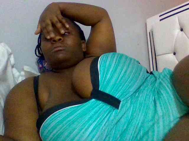 Bursty-Monique webcam