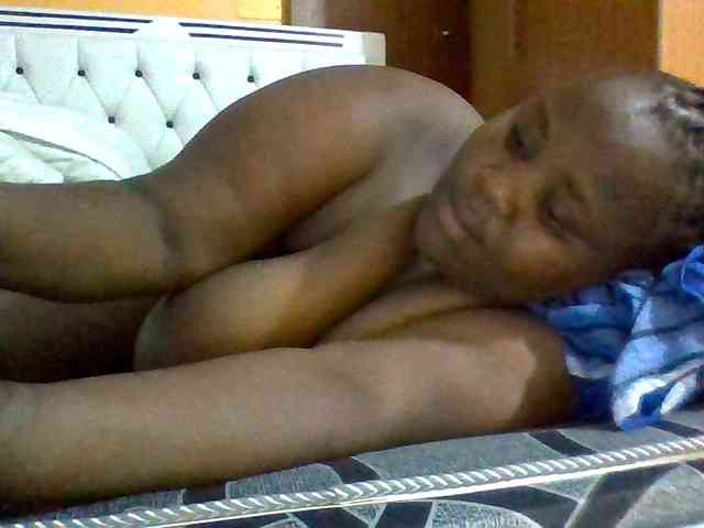 Bursty-Monique webcam