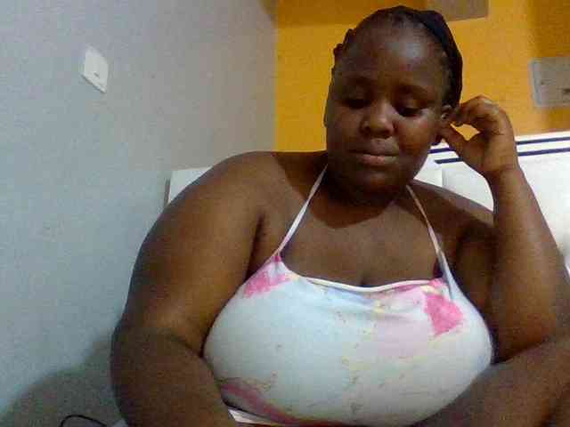Bursty-Monique webcam