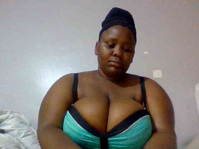 Bursty-Monique webcam