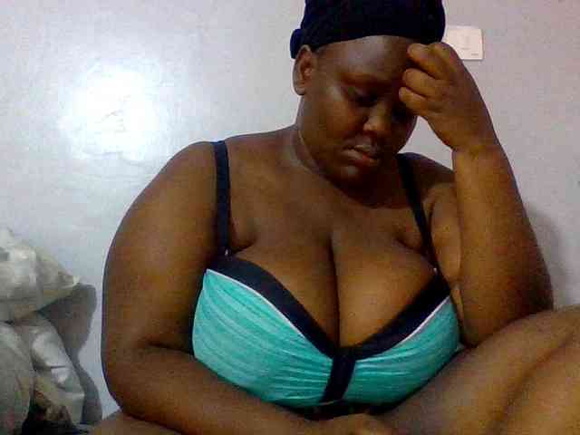 Bursty-Monique webcam
