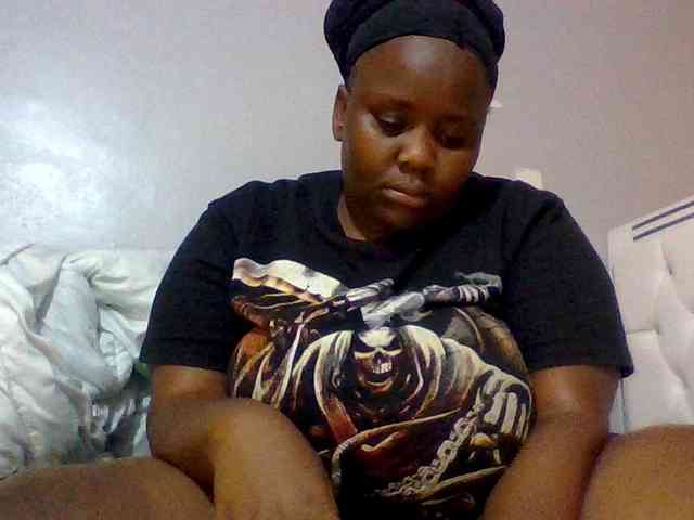 Bursty-Monique webcam