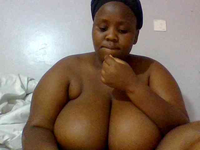 Bursty-Monique webcam