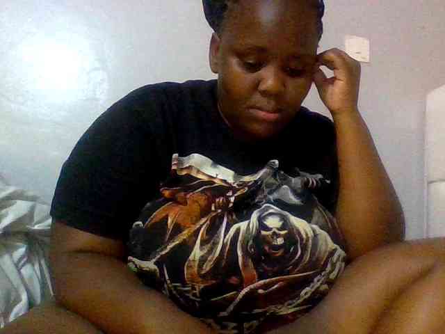 Bursty-Monique webcam