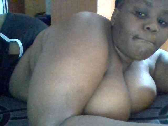 Bursty-Monique webcam