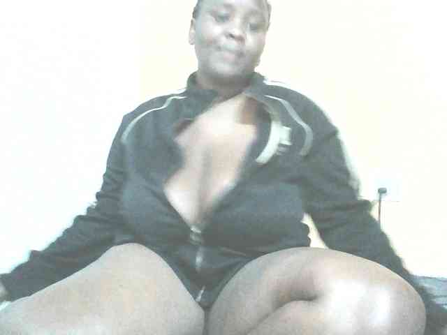 Bursty-Monique webcam
