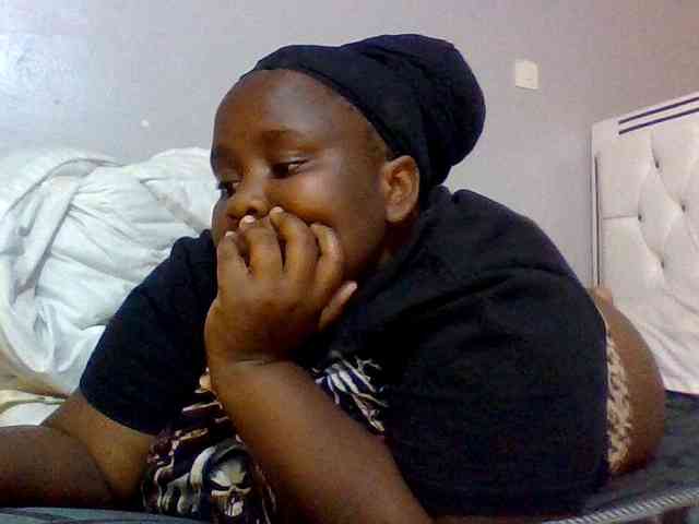 Bursty-Monique webcam