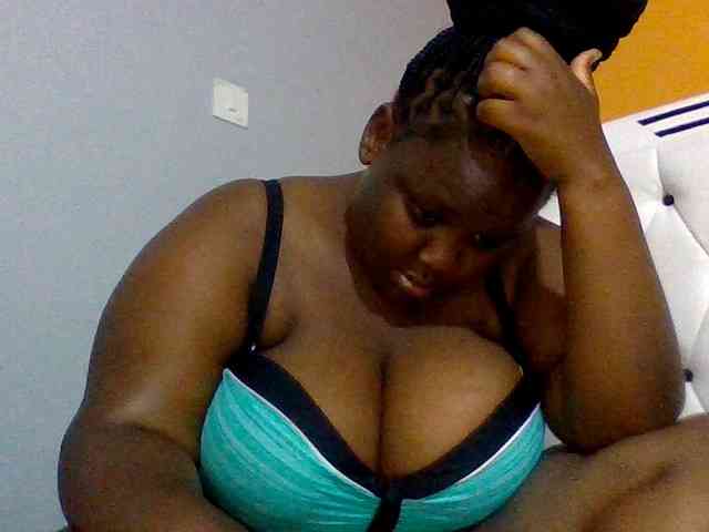 Bursty-Monique webcam
