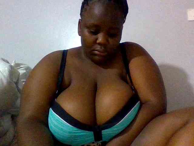 Bursty-Monique webcam