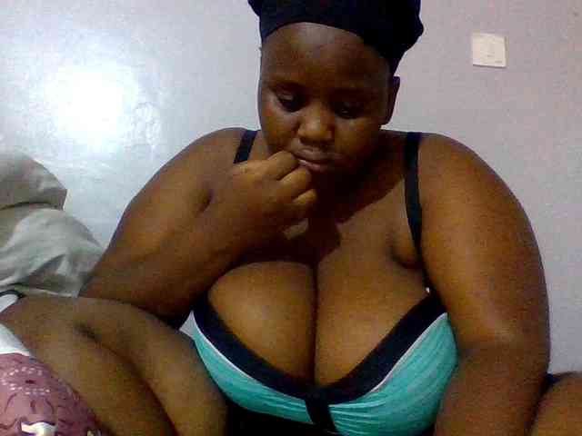 Bursty-Monique webcam