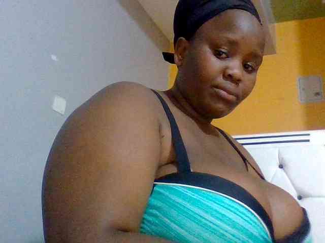 Bursty-Monique webcam