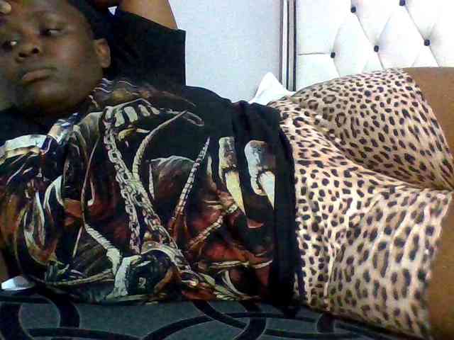 Bursty-Monique webcam