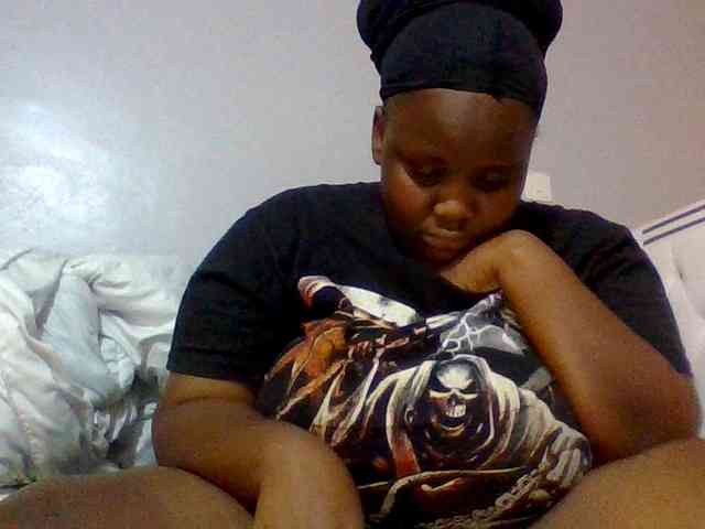 Bursty-Monique webcam