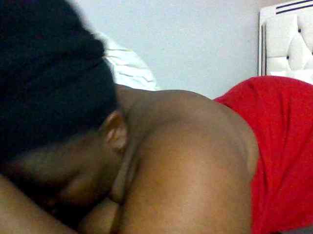 Bursty-Monique webcam