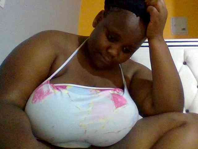 Bursty-Monique webcam