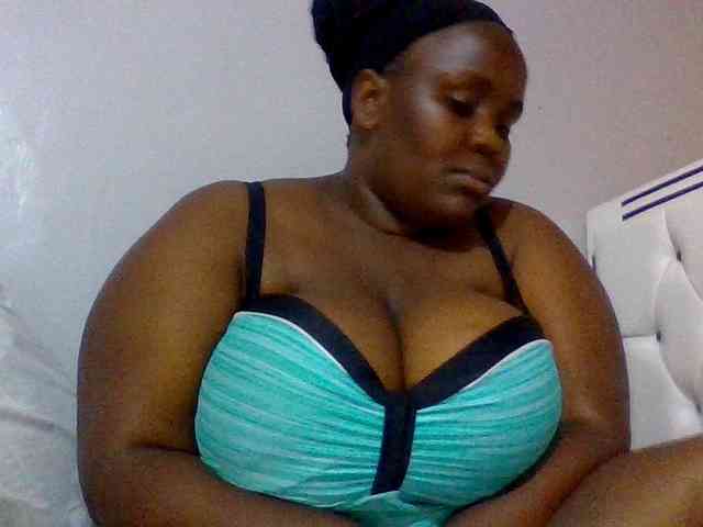 Bursty-Monique webcam