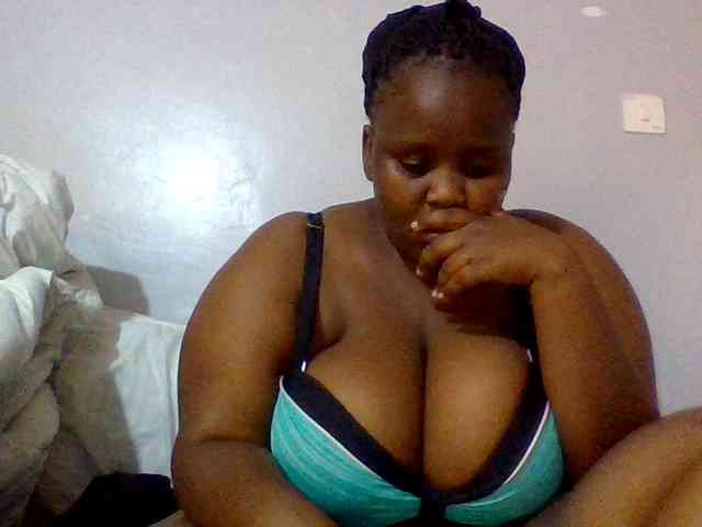 Bursty-Monique webcam