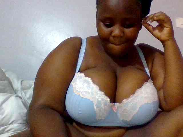 Bursty-Monique webcam