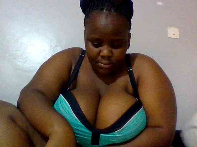 Bursty-Monique webcam